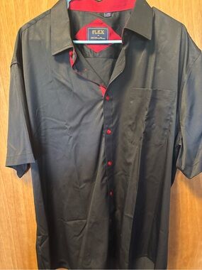 Flex Men’s Black Short-Sleeve Dress Shirt with Red Trim
